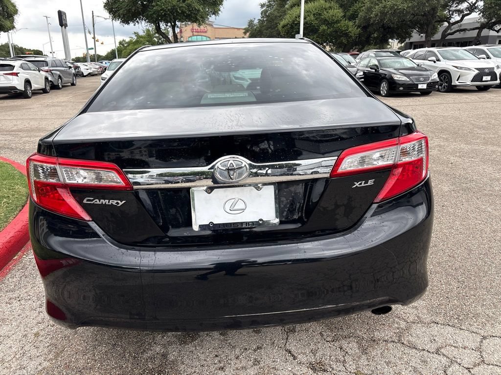 Used 2014 Toyota Camry XLE FWD image 4