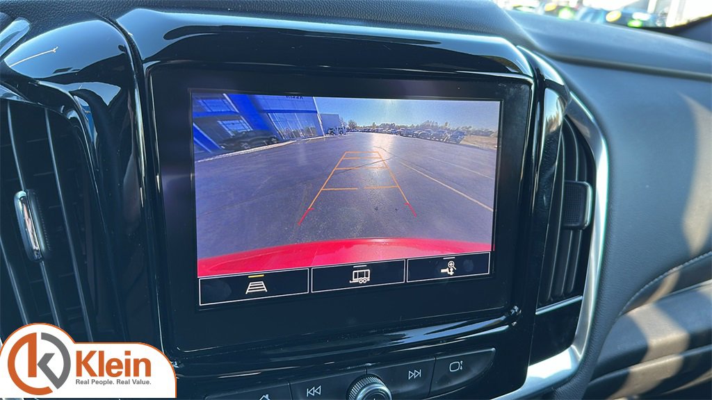 Used 2023 Chevrolet Traverse LT image 22