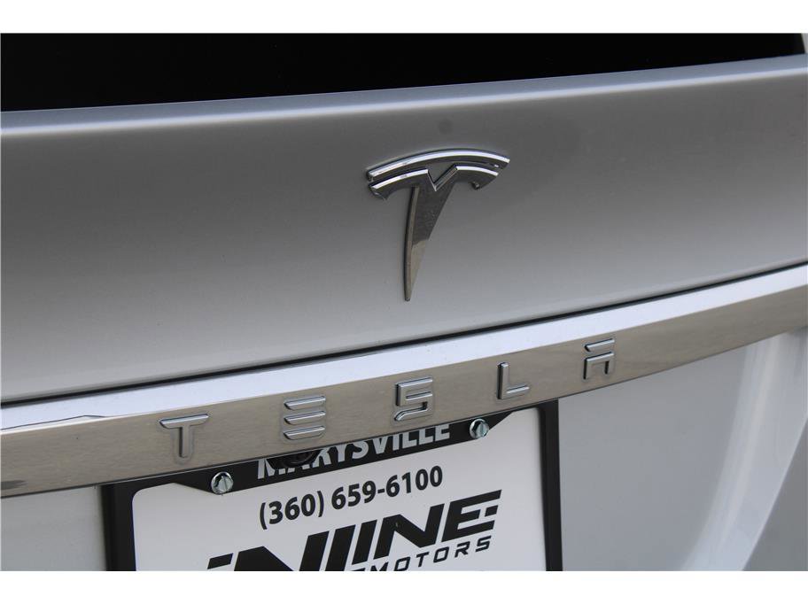 Used 2016 Tesla Model X 90D image 30