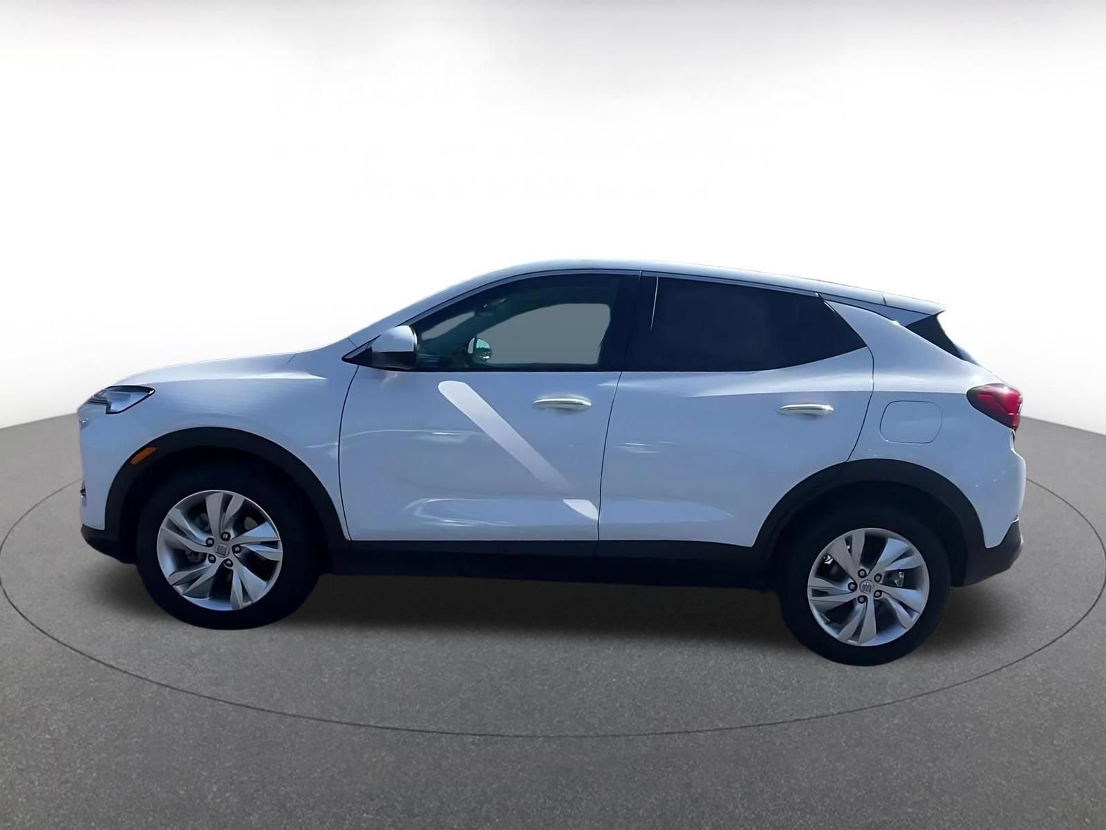 Used 2025 Buick Encore GX Preferred FWD image 8