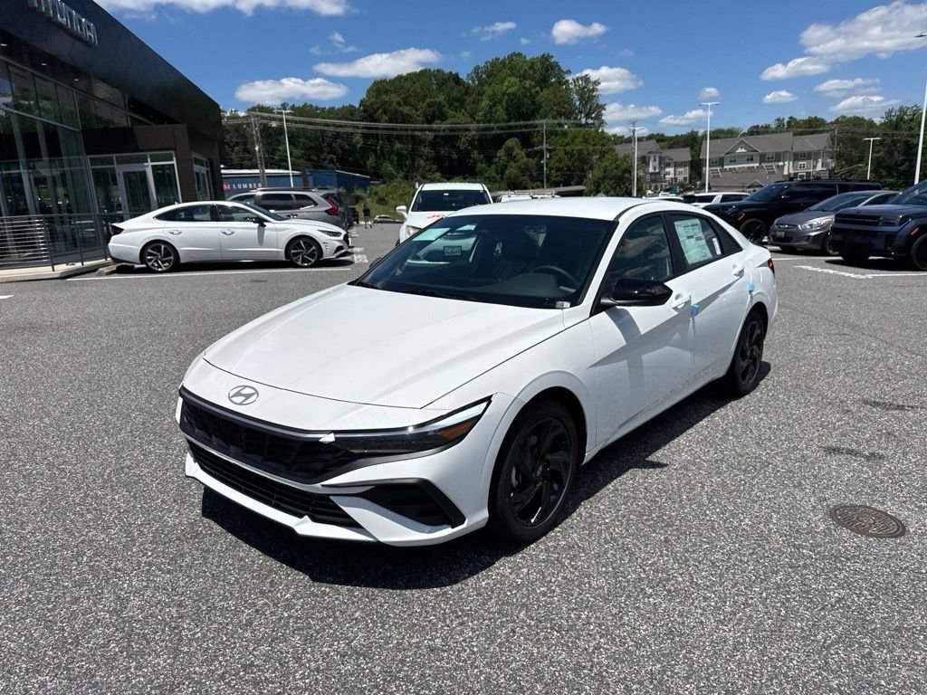 New 2026 Hyundai Elantra SEL Sport Premium