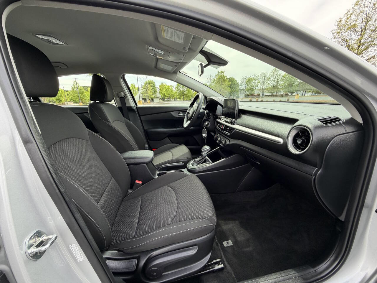 Used 2020 Kia Forte LXS image 14