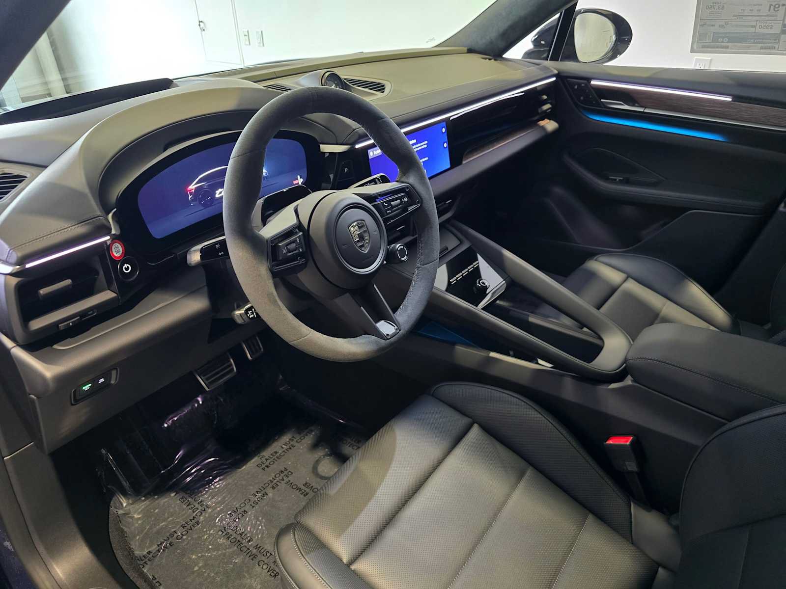 New 2026 Porsche Macan Turbo Electric AWD/4WD image 4