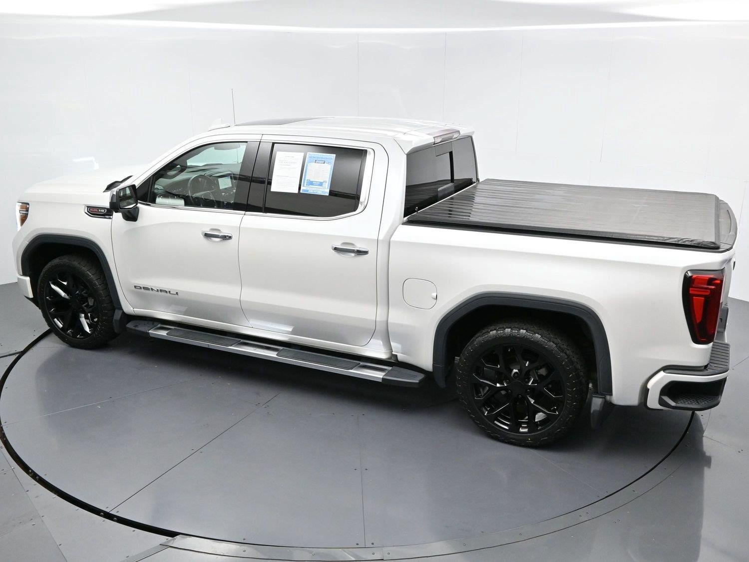 Used 2022 GMC Sierra 1500 Denali w/ Driver Alert Package II AWD/4WD image 39