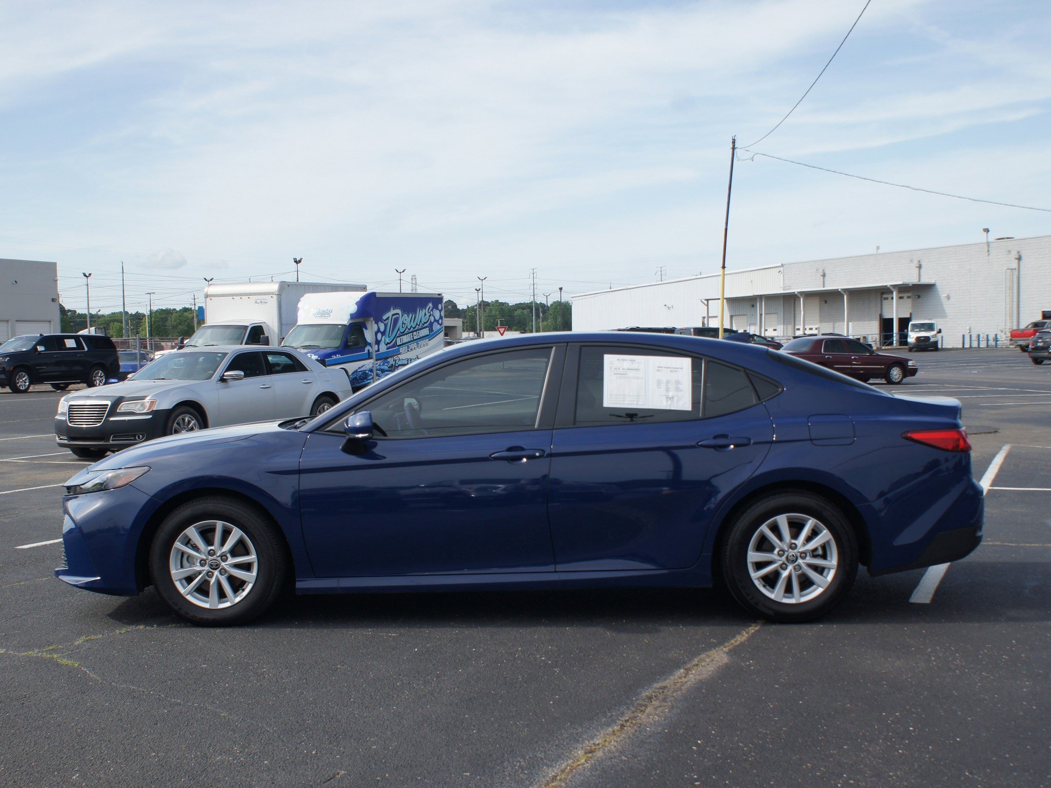 Used 2025 Toyota Camry LE w/ Convenience Package FWD image 12
