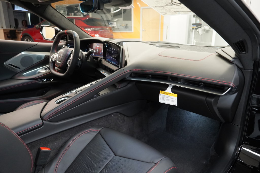 New 2027 Chevrolet Corvette Grand Sport w/ Z52 Sport Performance Package RWD image 32