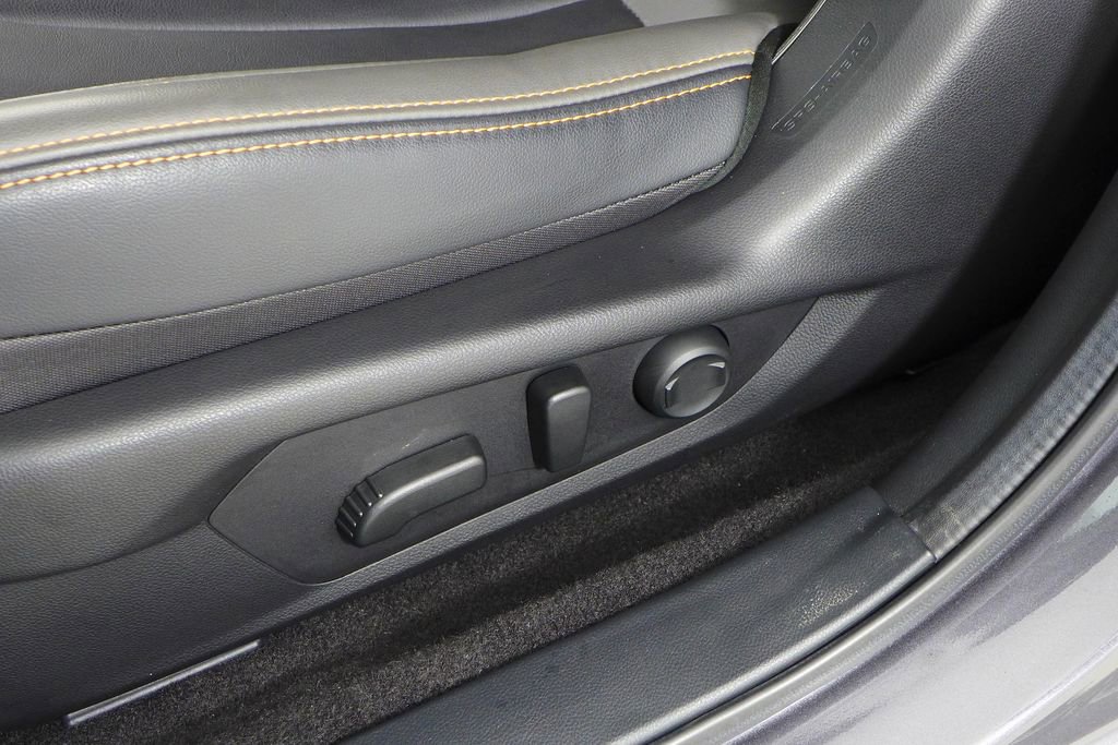 Certified 2025 Subaru Crosstrek 2.5i Limited w/ Crosstrek Mirror Package image 22