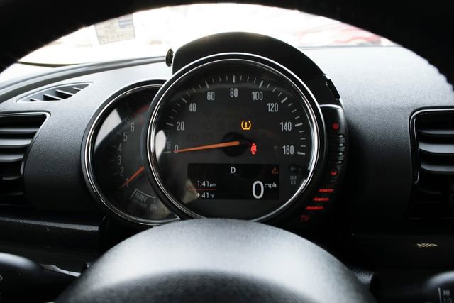 Used 2017 MINI Cooper Clubman FWD image 28