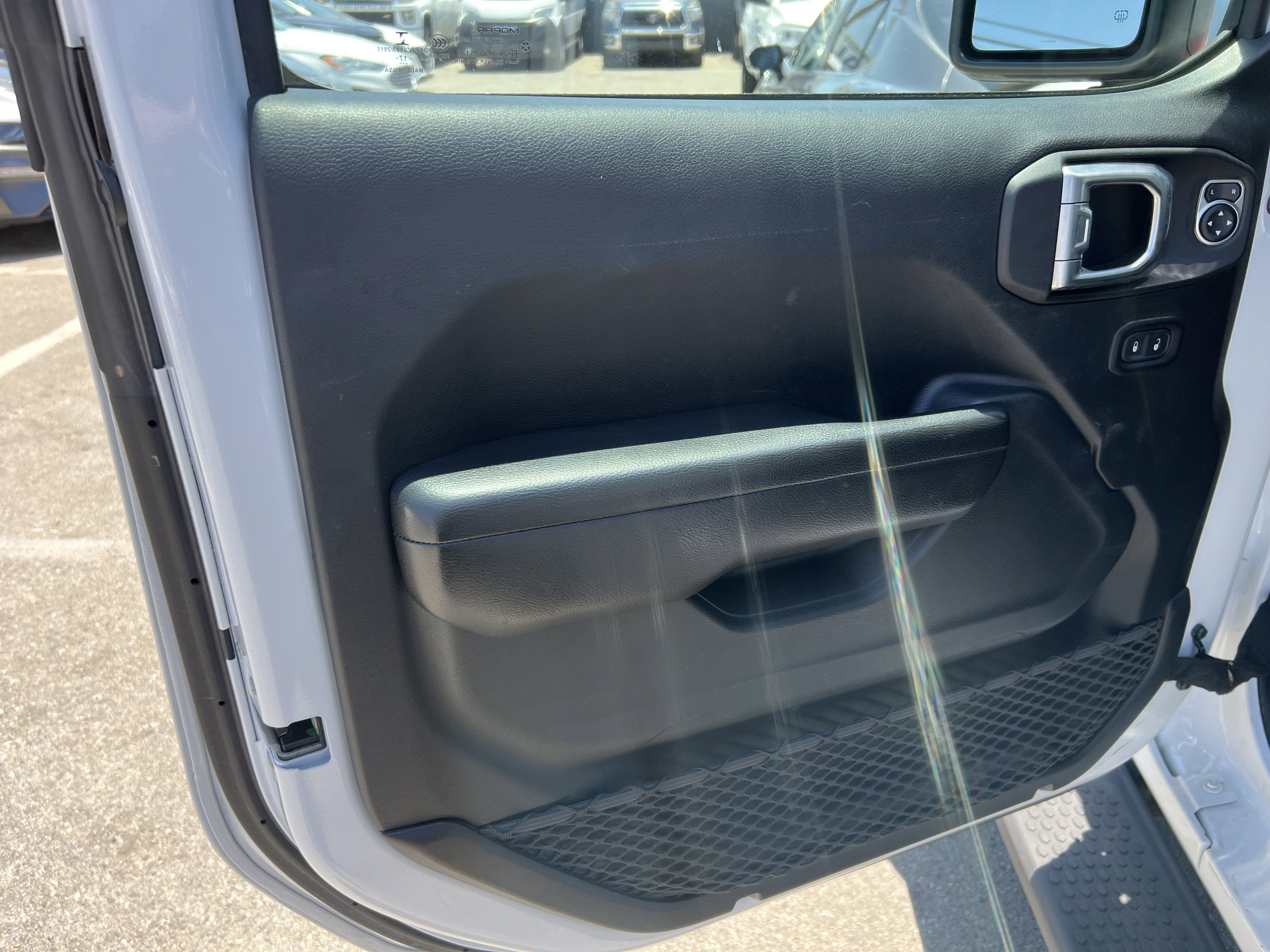 Used 2018 Jeep Wrangler Unlimited Sport S AWD/4WD image 13