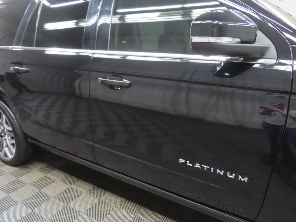 Used 2025 Ford Expedition Max Platinum w/ Platinum Ultimate Package AWD/4WD image 43