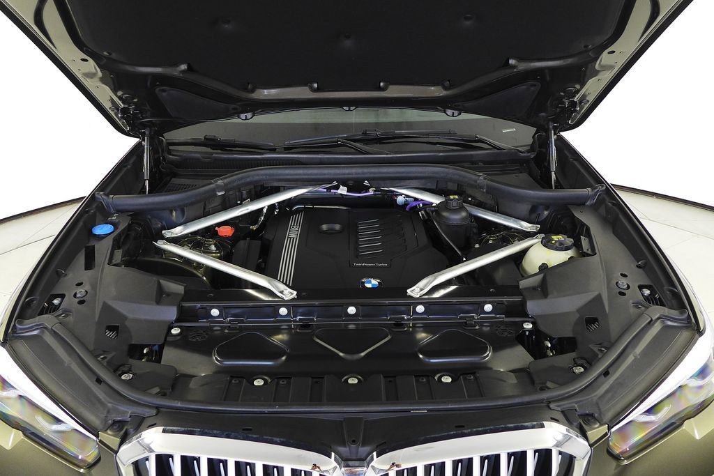 Used 2021 BMW X5 sDrive40i w/ Premium Package image 6