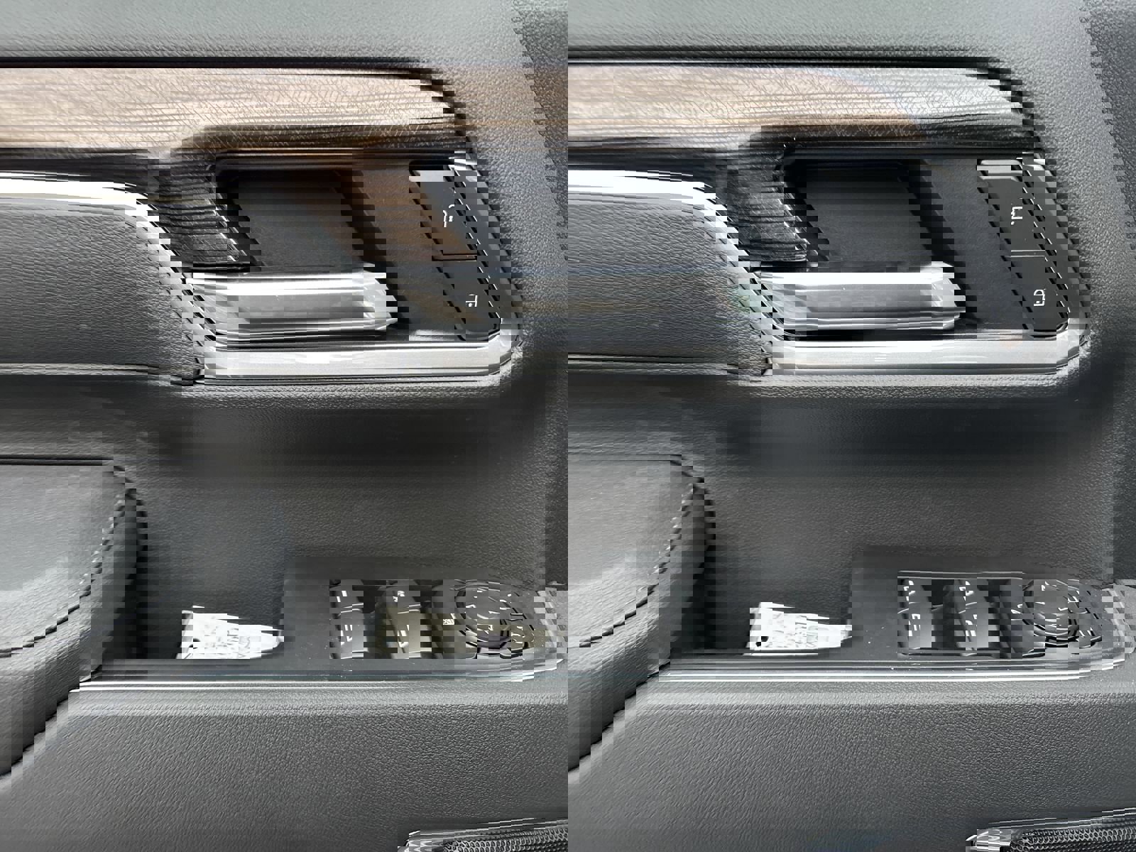 New 2026 Chevrolet Silverado 3500 LT w/ Convenience Package image 16