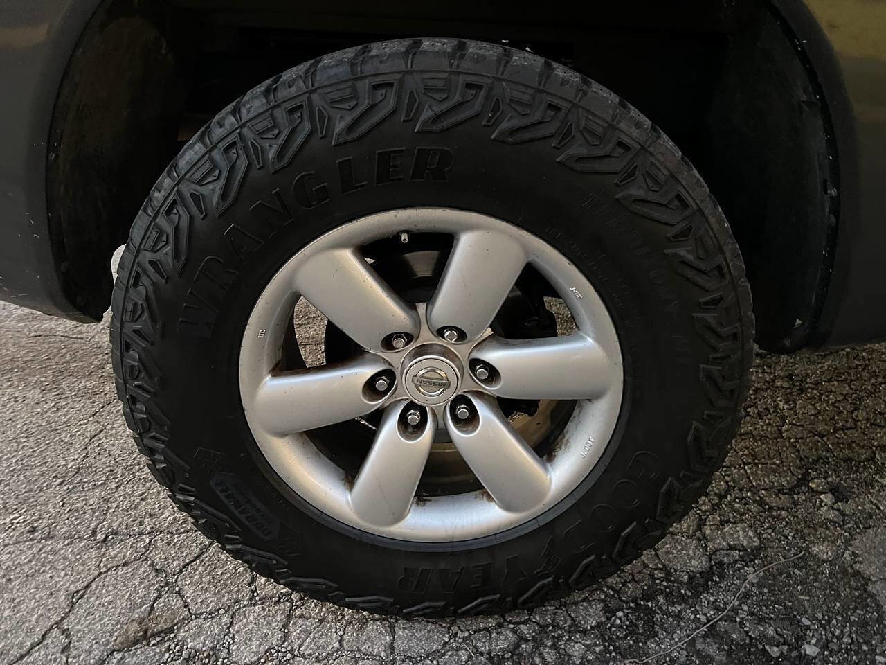 Used 2008 Nissan Titan SE image 28