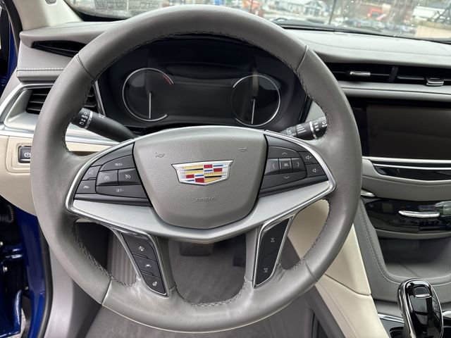 Used 2023 Cadillac XT5 Premium Luxury image 15