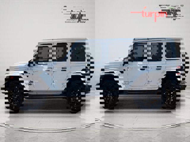 Used 2025 Jeep Wrangler Sahara 4xe image 2