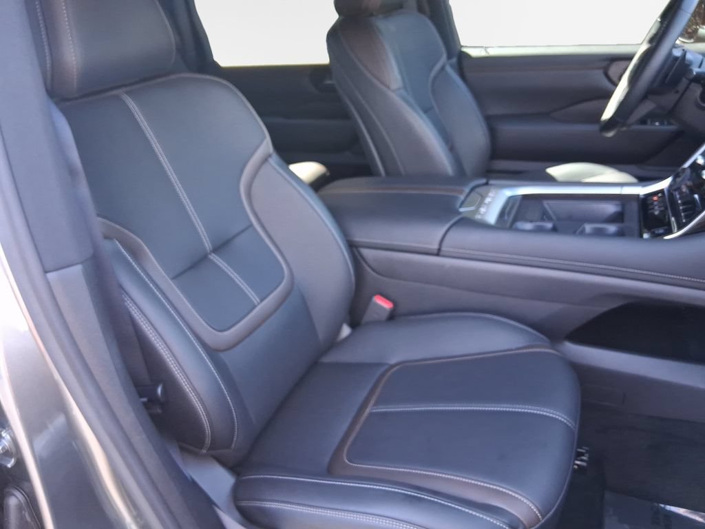 Used 2026 Nissan Armada SL w/ Captain's Chari Seat Package RWD image 26