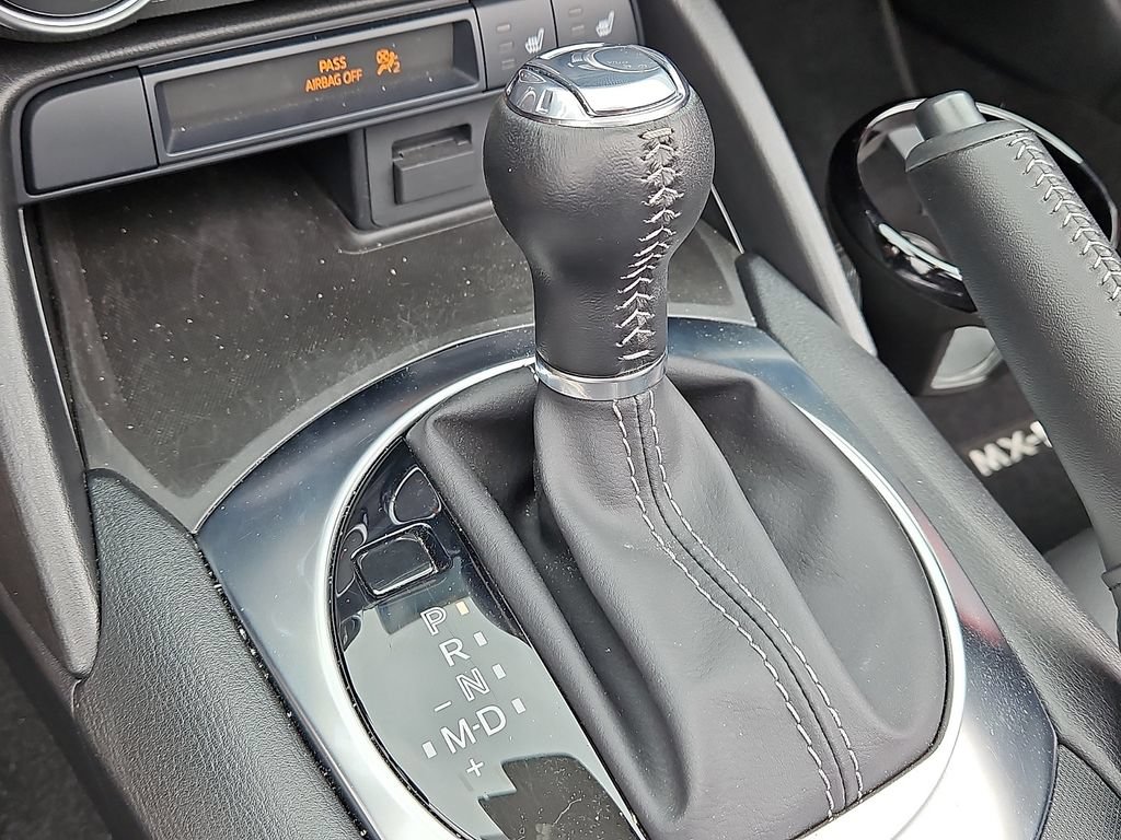 Used 2023 MAZDA MX-5 Miata Grand Touring RWD image 13