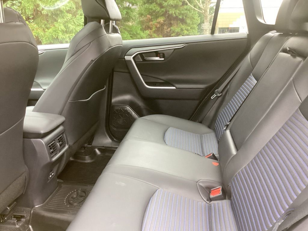 Used 2024 Toyota RAV4 XSE w/ Advanced Technology Package image 5
