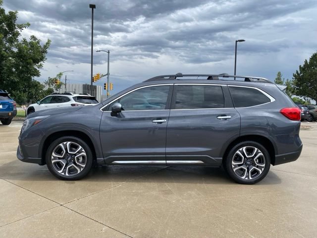 Used 2023 Subaru Ascent Touring AWD/4WD image 2