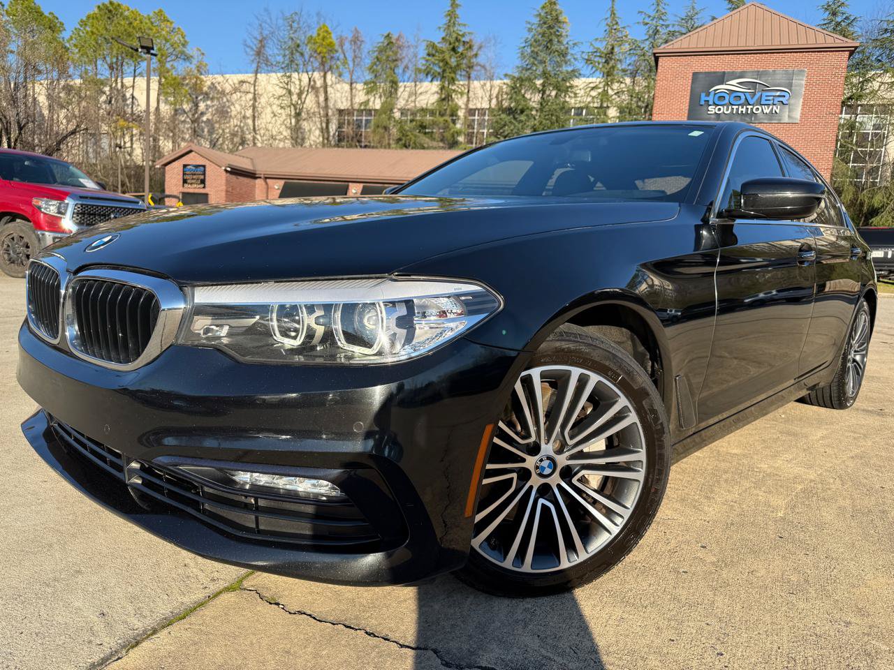 Used 2018 BMW 540i RWD image 2