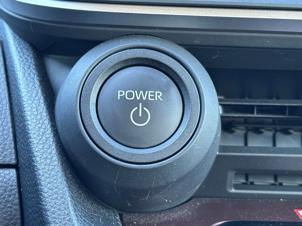 Used 2025 Toyota Prius Plug-In Hybrid FWD image 21