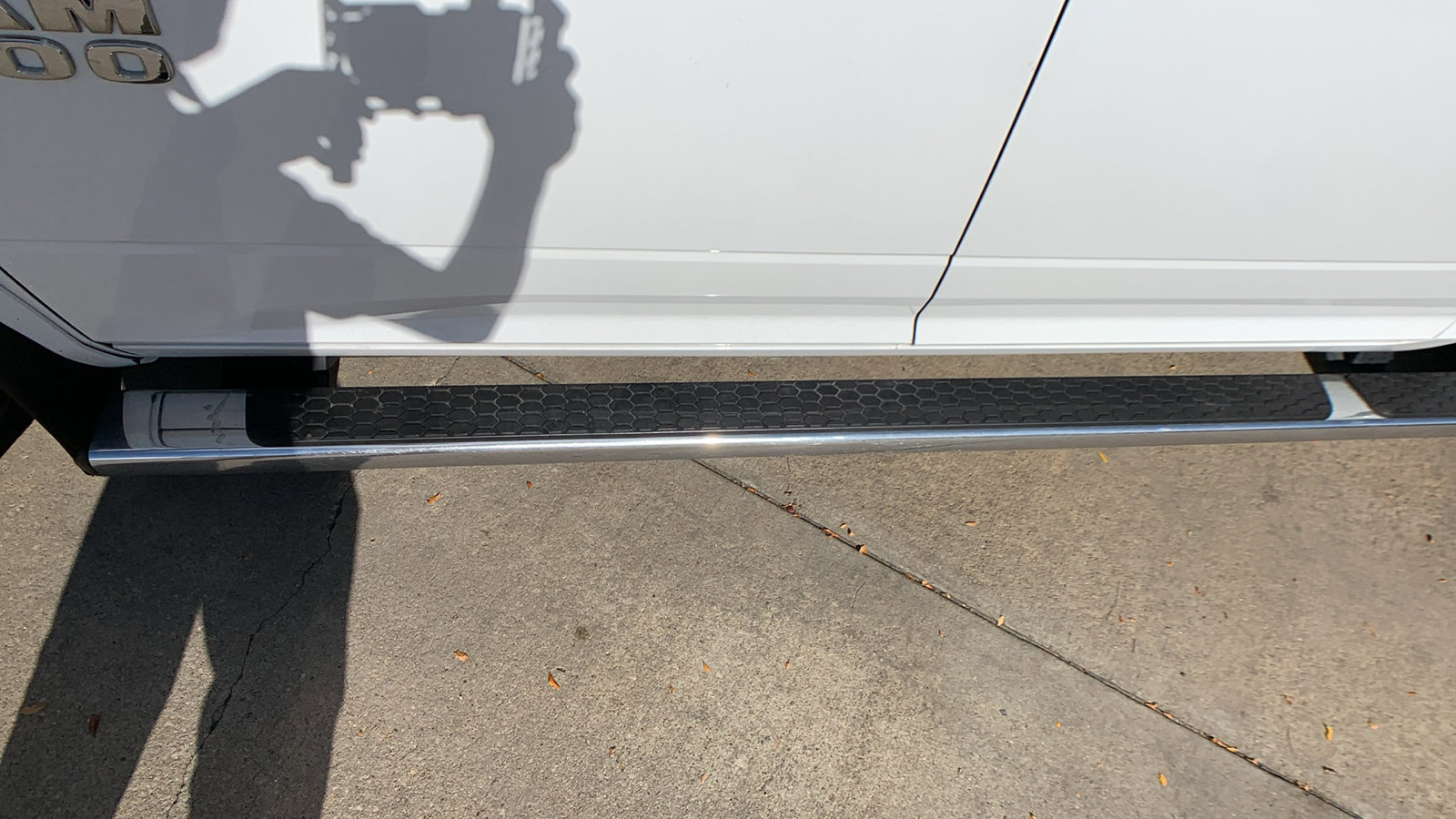 Used 2018 RAM 1500 Laramie image 11