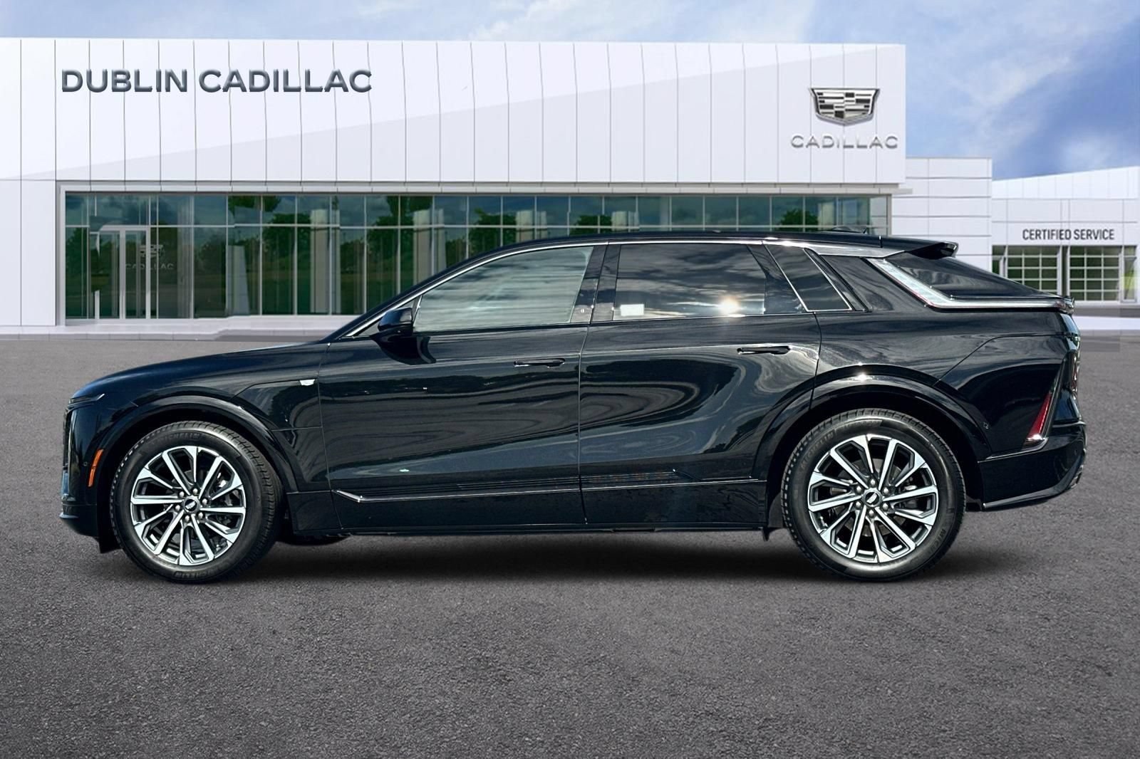 Certified 2024 Cadillac Lyriq Sport RWD image 7