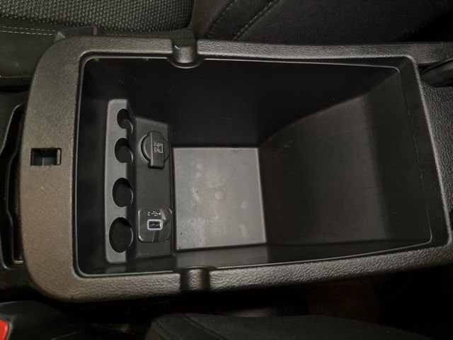 Used 2019 Jeep Cherokee Latitude w/ Cold Weather Group image 27