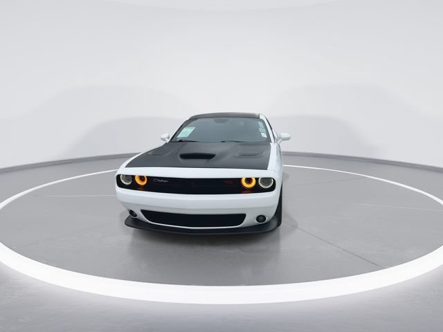 Used 2019 Dodge Challenger R/T Scat Pack RWD image 3