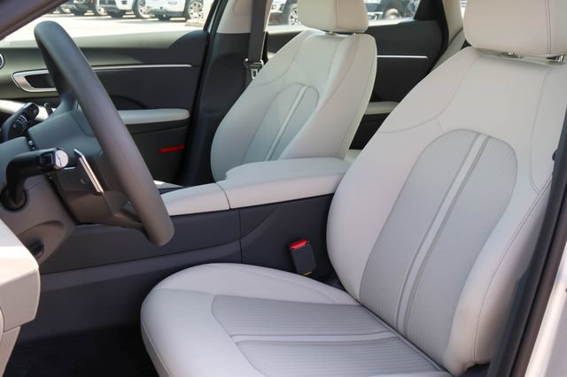 New 2026 Hyundai Sonata Blue FWD image 11