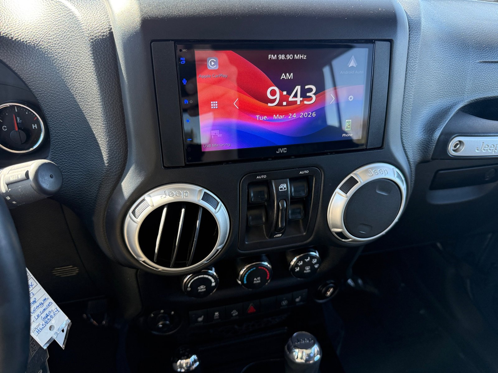 Used 2017 Jeep Wrangler Unlimited Sahara w/ Connectivity Group image 12