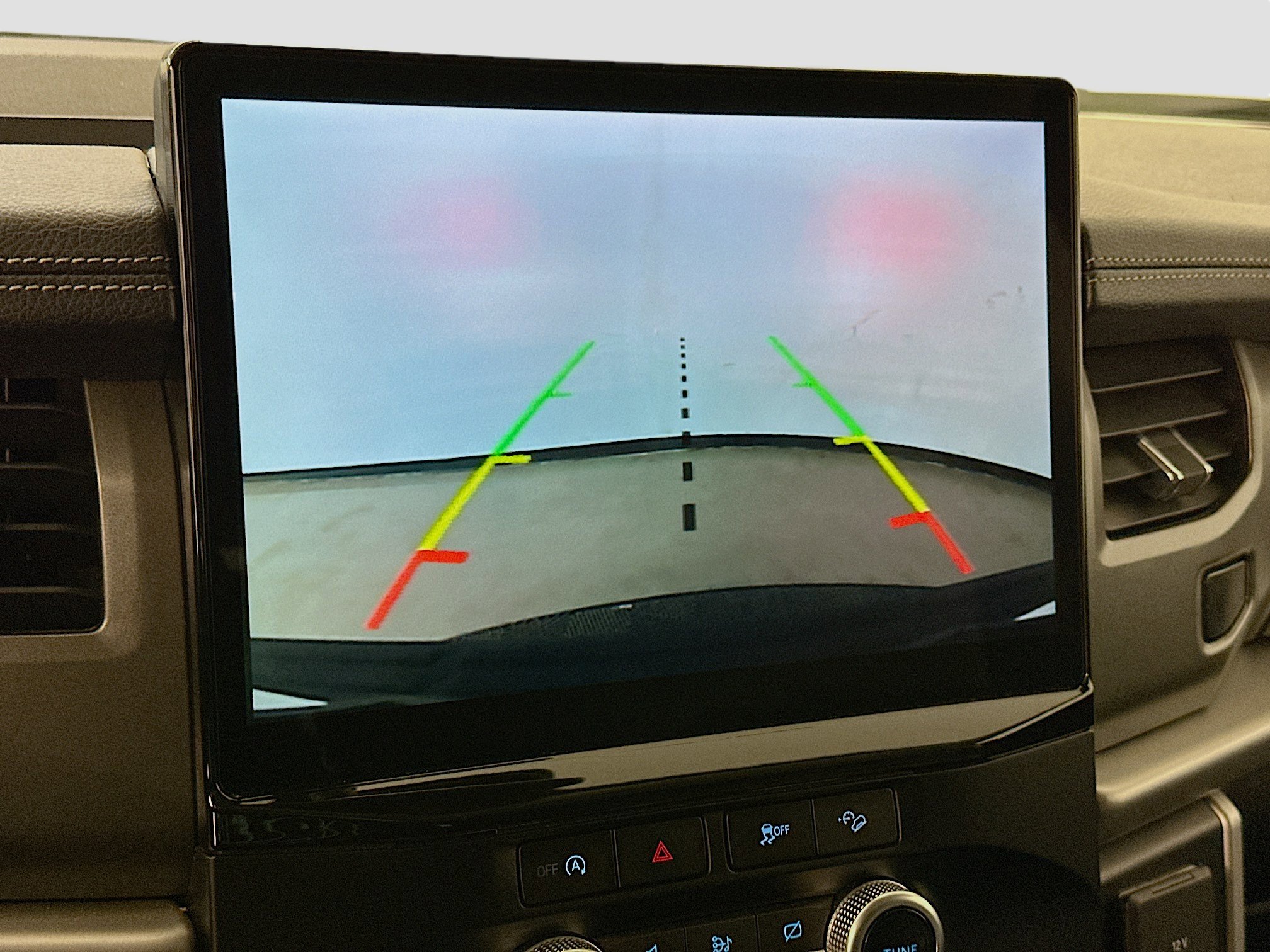 Used 2024 Ford Expedition XLT image 23