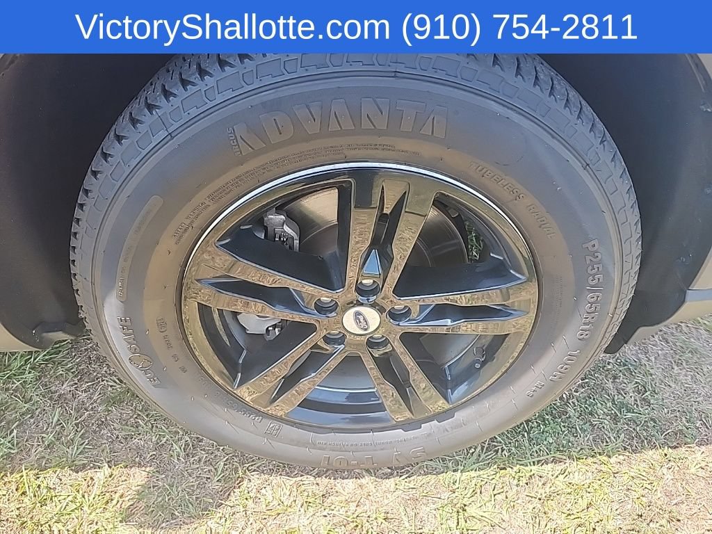 Used 2023 Ford Explorer XLT RWD image 33
