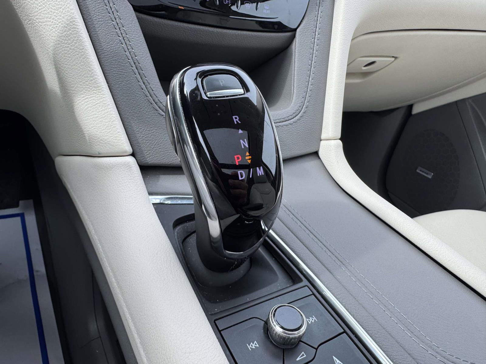 Certified 2023 Cadillac XT5 Premium Luxury image 17