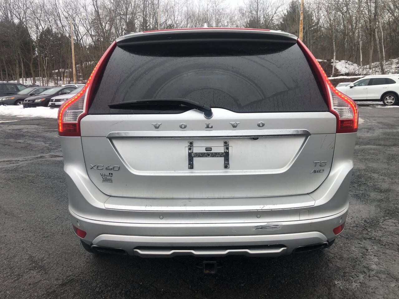 Used 2017 Volvo XC60 T5 Dynamic w/ Preferred Option Package image 5