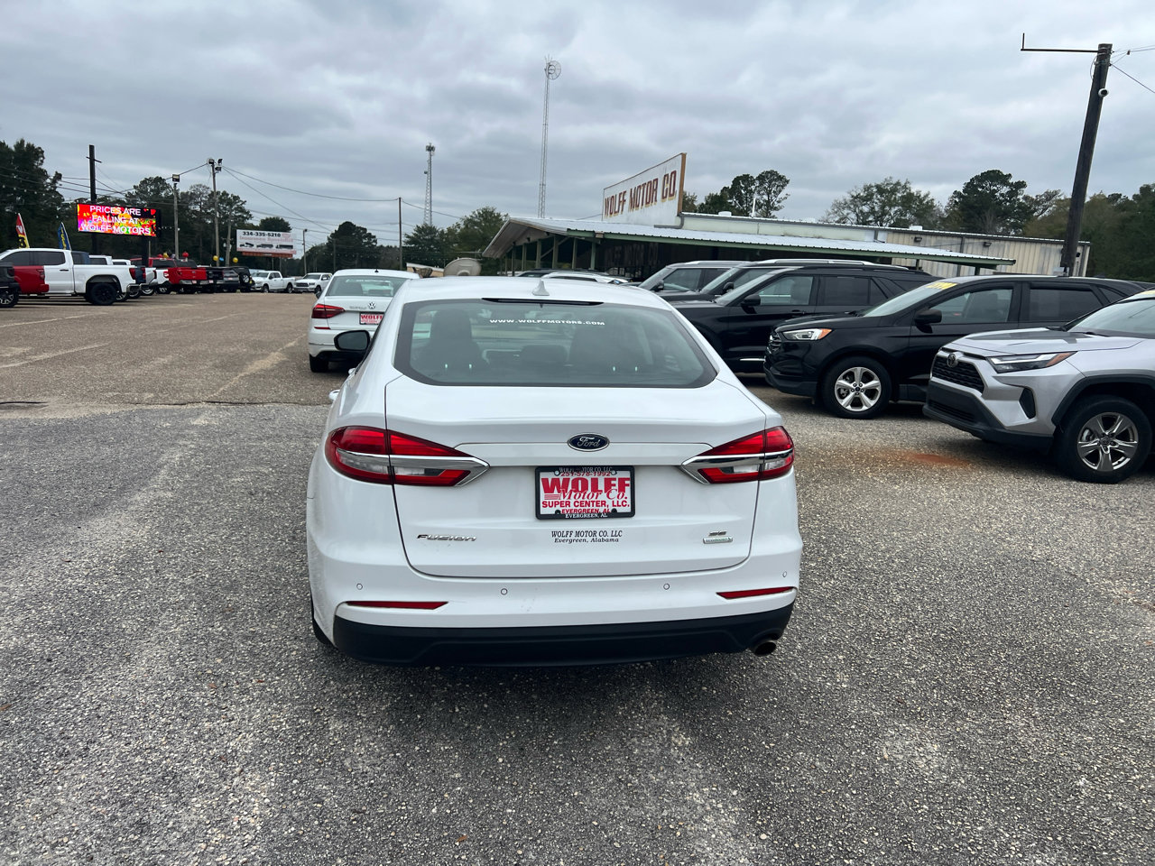 Used 2020 Ford Fusion SE image 7