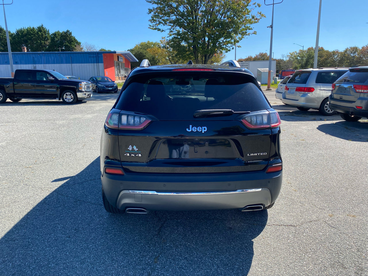 Used 2019 Jeep Cherokee Limited image 8
