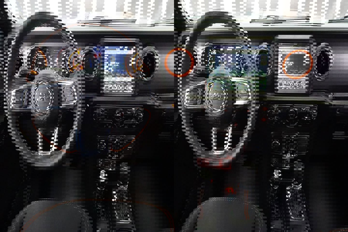 Used 2023 Jeep Gladiator Mojave w/ Trailer Tow Package image 17