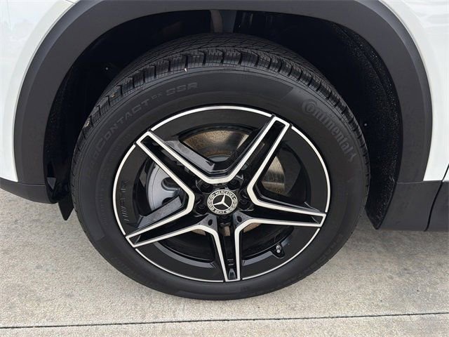 New 2026 Mercedes-Benz GLB 250 image 9