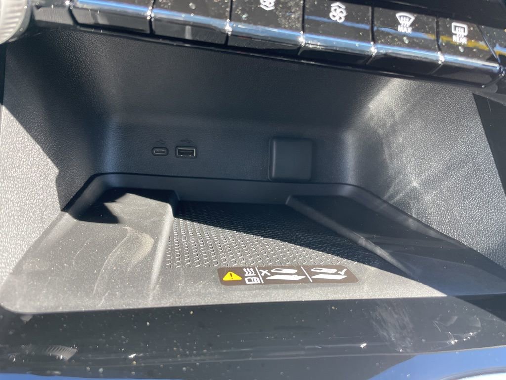 New 2026 Chevrolet Traverse LT w/ Driver Confidence Package image 20