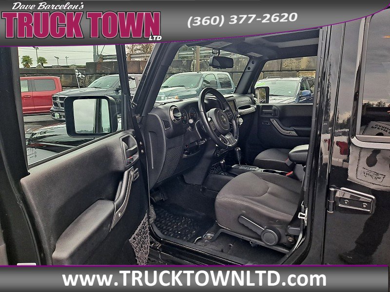 Used 2015 Jeep Wrangler Unlimited Sport w/ Quick Order Package 24S AWD/4WD image 14