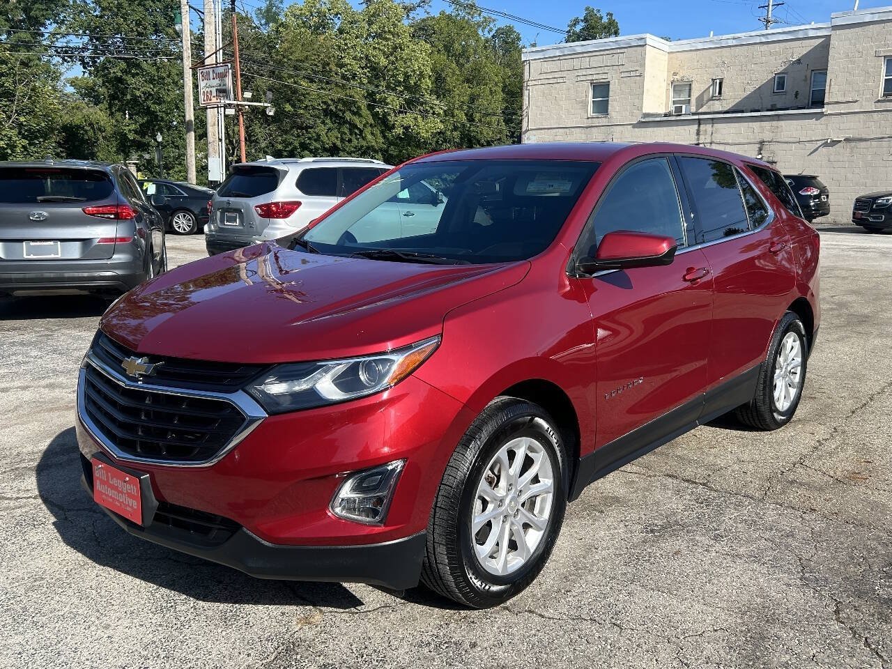 Used 2018 Chevrolet Equinox LT FWD image 2
