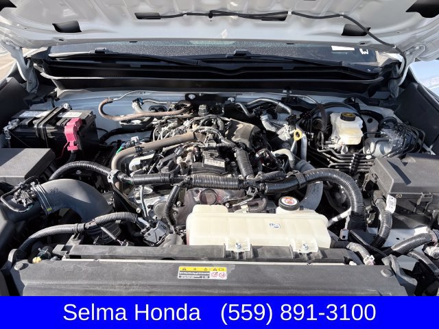 Used 2024 Toyota Tacoma SR5 AWD/4WD image 27