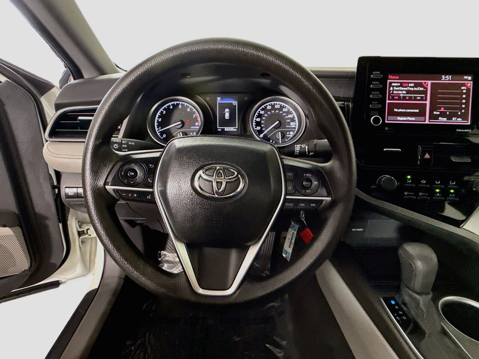 Used 2021 Toyota Camry LE FWD image 13