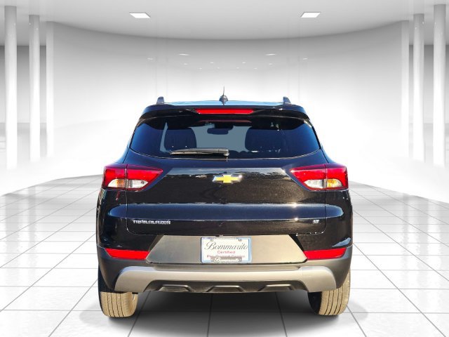 Used 2023 Chevrolet TrailBlazer LT FWD image 4