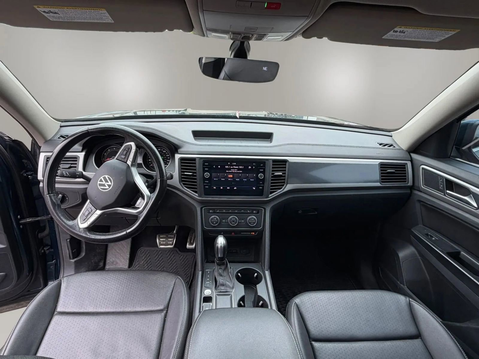 Used 2021 Volkswagen Atlas SE w/ Panoramic Sunroof Package FWD image 16