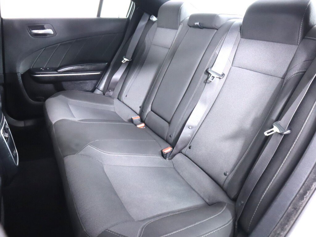 Used 2019 Dodge Charger SXT RWD image 29