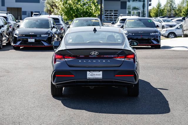 New 2026 Hyundai Elantra Sport FWD image 4