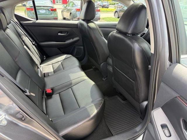 Used 2025 Nissan Sentra SR w/ SR Premium Package FWD image 23