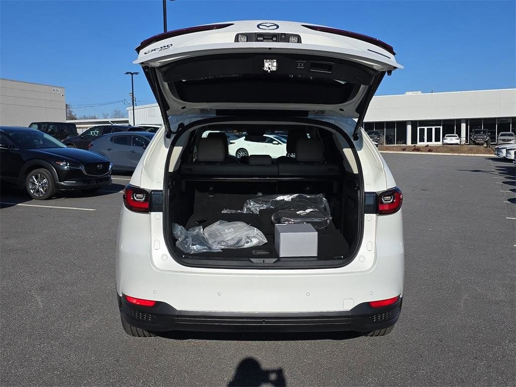 New 2026 MAZDA CX-90 Plug-In Hybrid w/ Preferred image 5